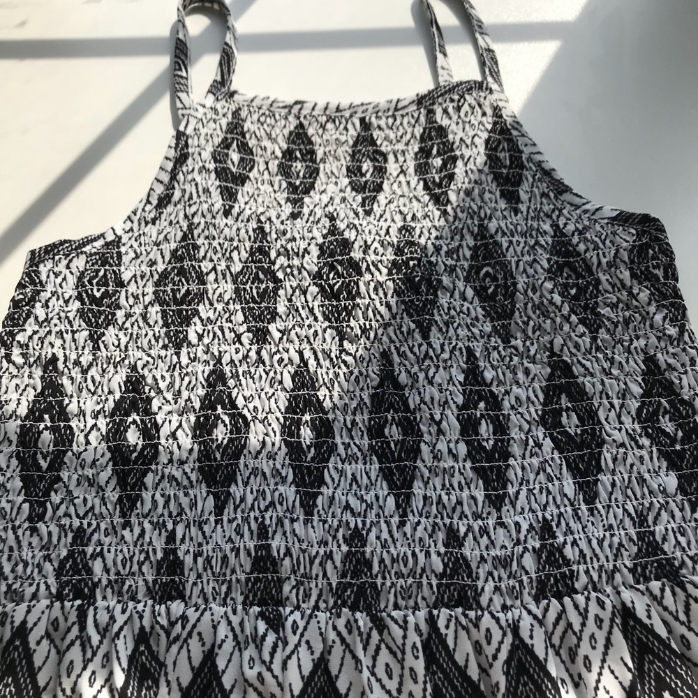 Dress - Picture 2 of 6
